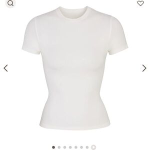 SKIMS Cotton Jersey T-Shirt. Color: Marble Size: S. New with tags.